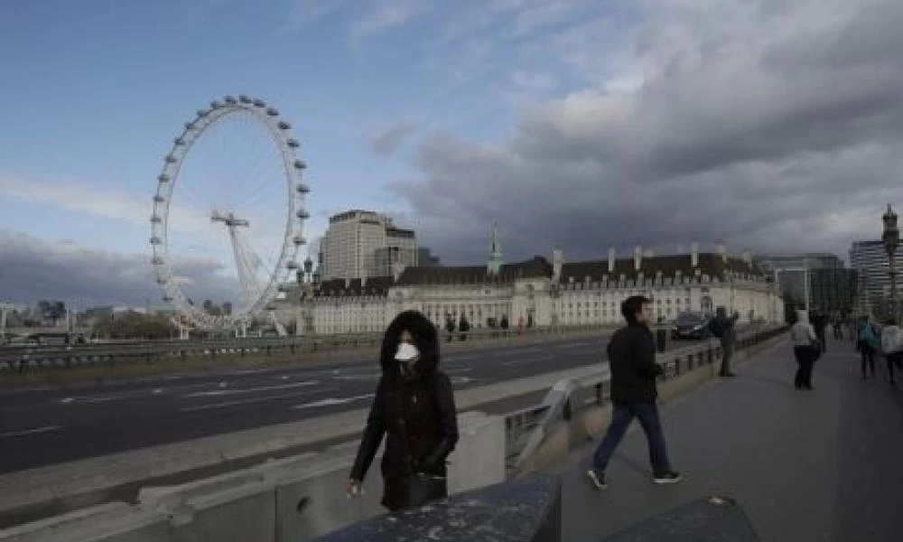 18χρονος νεκρός από κορωνοϊό στην Βρετανία